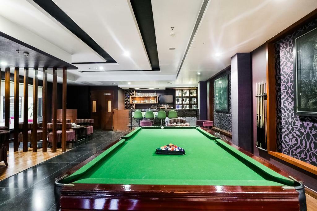 La Silver Leaf Hotel Nawāshahr Buitenkant foto