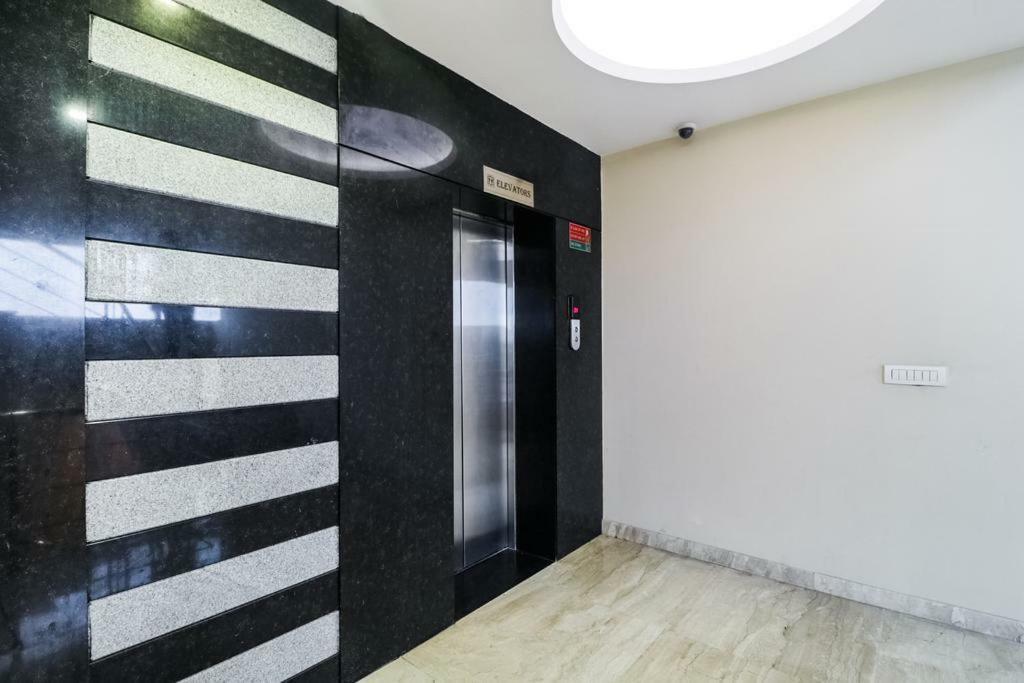 La Silver Leaf Hotel Nawāshahr Buitenkant foto